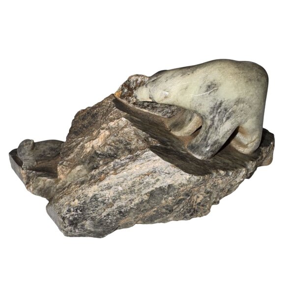 Ben Saclamana Original art sculpture Inuit Soapstone large Bear Seal Carving aut - Picture 5 of 16